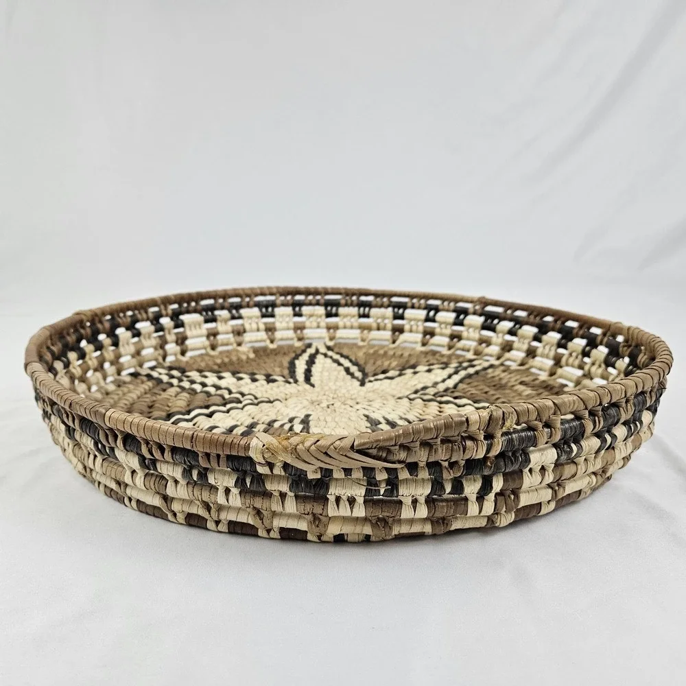 N/A vintage basket